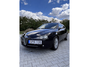 ALFA ROMEO 147 1.9 JTD 8V Distinctive