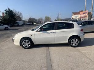 ALFA ROMEO 147 1.9 JTD Progression (PIROS BŐR BELSŐ-MEGKIMÉLT)