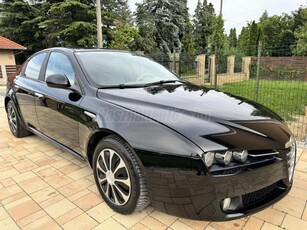 ALFA ROMEO 159 1.9 JTD 8V Distinctive GYÖNYÖRŰ ÁLLAPOT!