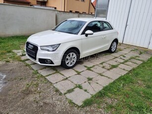 AUDI A1 1.6 TDI DPF Attraction