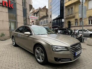 AUDI A8 4.2 V8 FSI quattro Tiptronic ic