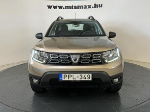 DACIA DUSTER 1.6 SCe Prestige Kamera. Navi. 8 kerék. magyarországi. végig vezetett szervizkönyves