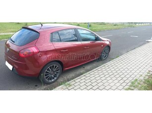 FIAT BRAVO 1.4 T-Jet Dynamic 120LE.KLÍMA.SZERVIZKÖNYV.KARAMBOLMENTES