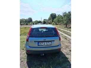 FORD FIESTA 1.3 Comfort Vonóhoroggal 68.000km