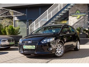 FORD FOCUS 1.0 GTDi EcoBoost Titanium Panther Black Metallic +Eredeti Magyar Autó +Végig vez. Sz.könyv! +2X-s GARANCIA