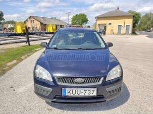 FORD FOCUS 1.4 Ambiente