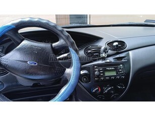 FORD FOCUS 1.4 Trend