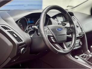 FORD FOCUS 1.5 EcoBoost Technology S S / Mo-i!/ Akár 1 év Garancia!/ 137eKm!/ 2.Tulaj!/ Végig vezetett SZK!