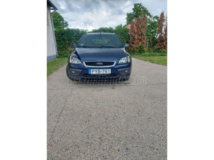 FORD FOCUS 1.6 Ghia