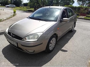 FORD FOCUS 1.6 Ghia