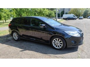 FORD FOCUS 1.6 Ti-VCT Champions