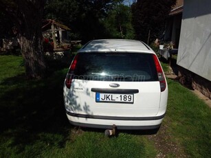 FORD FOCUS 1.6 Trend