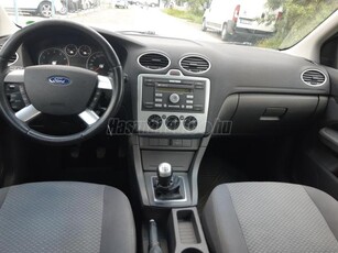 FORD FOCUS 1.6 Trend Klima! Tempomat!