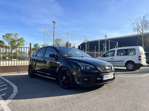 FORD FOCUS 2.5 turbo ST