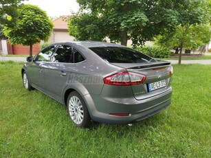 FORD MONDEO 1.6 TDCi Titanium 139.218 km-Szervizkönyv !!!