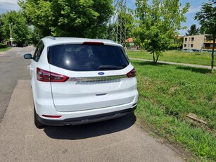 FORD S-MAX 1.5 EcoBoost Titanium [7 személy]