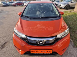 HONDA JAZZ 1.3 Elegance 56.000KM-ALUFELNI-ÜLÉSFŰTÉS-MULTIMÉDIA-VEZETÉS TÁMOGATÓ RENDSZEREK-SZERVÍZKÖNYV