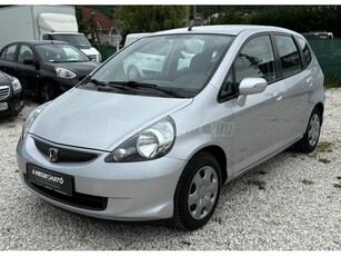 HONDA JAZZ 1.4 ES My. 2005 107e km. Digitklíma