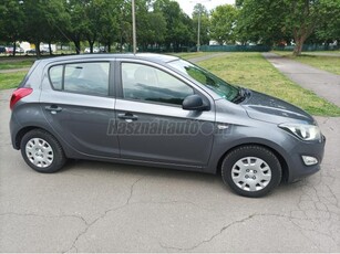 HYUNDAI I20 1.25 Life AC