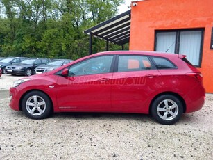 HYUNDAI I30 CW 1.4 CRDi Life 173.348 KM. ELSŐ TULAJDONOSÁTÓL !