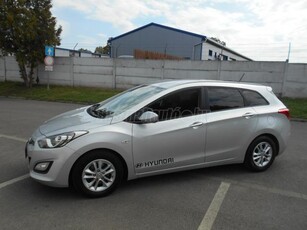 HYUNDAI I30 CW 1.6 MPi Comfort TEMPOMAT-ÜLÉSFŰTÉS !!