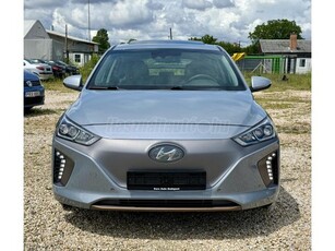 HYUNDAI IONIQ electric Premium (Automata) Led Bőr Ülésfűtés Tető Hőszivattyú Infinity Hifi CarPlay