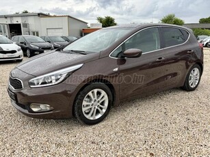 KIA CEE'D 1.6 GDI Limitált Prémium Gyári fény-Navi-Kamera-Ülés és korm.fűt-Digitklíma-Tempomat-Téliker.Friss szerv