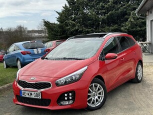 KIA CEE'D SW 1.6 CRDI GT Line + GYÁRI FELNI / PANORÁMATETŐ