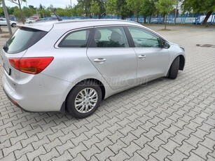 KIA CEE'D SW 1.6 CRDi HP EX