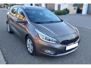 KIA CEE'D SW 1.6 CRDi LX Exclusive DIGITKLIMA TEMPOMAT TÉLI CSOMAG