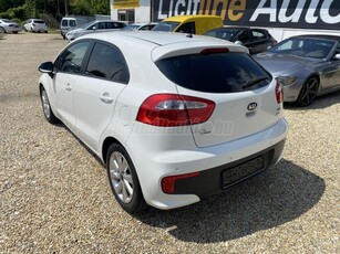 KIA RIO 1.2 CVVT Limitált Digitklíma. Tempomat. gyári alufelni