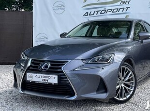 Lexus Is 300h Luxury Safety CVT Akár 1+1 év gar...