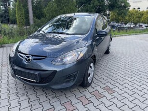 MAZDA 2 1.3i CE Pro Végig vezetett szervizelőélet. gyöngyház !