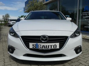 MAZDA 3 Sport 2.0 Revolution Led.Navi.PDC.D.Klima.Űl.Fű.Key Les