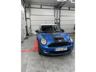 MINI MINI COOPER S 1.6 Digit klíma.Xenon.Multikormány.stb stb