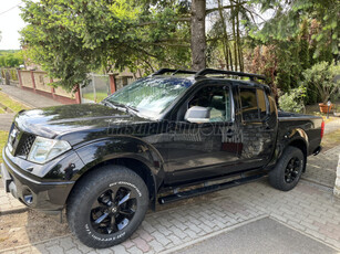 NISSAN NAVARA 4WD Double 2.5D R-Black