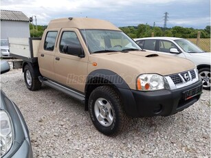 NISSAN PICK UP 2.5 4WD Double Cab