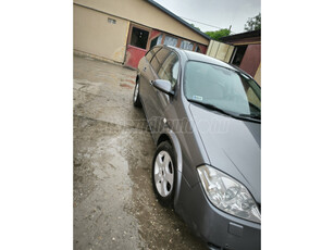 NISSAN PRIMERA 1.8 Comfort