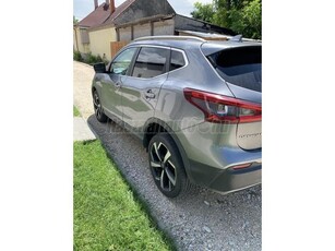 NISSAN QASHQAI 1.7 dCi Tekna 4x4 Xtronic