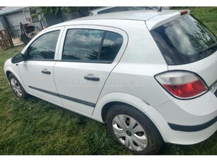 OPEL ASTRA H 1.4 Elegance