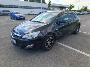 OPEL ASTRA J 1.4 Enjoy