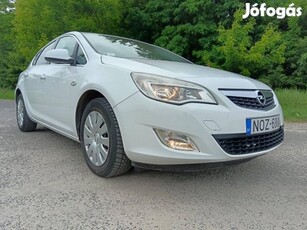 Opel Astra J 1.4 T Enjoy