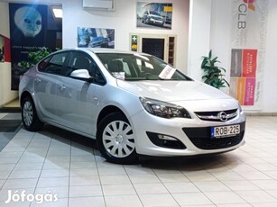 Opel Astra J Sedan 1.4 T Enjoy EURO6 1év Garancia