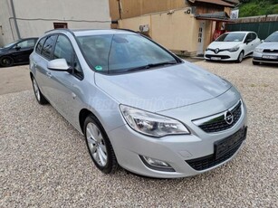 OPEL ASTRA J Sports Tourer 1.6 Enjoy JÉGHIDEG KLIMA TEMPOMAT ÜLÉS ÉS KORMÁNYFŰTÉS VONÓHOROG FÉLBŐR ÜLÉSEK + TÉLI SZET