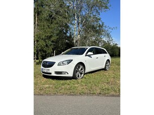 OPEL INSIGNIA Sports Tourer 2.0 CDTI Sport AWD Start-Stop