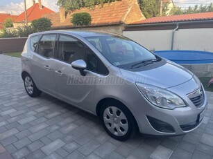 OPEL MERIVA B 1.7 CDTI Cosmo