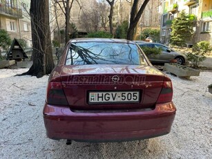 OPEL VECTRA B 1.6 16V Comfort