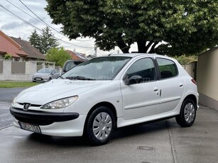 PEUGEOT 206 1.1 Husky