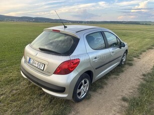 PEUGEOT 207 1.4 16V Trendy