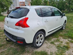 PEUGEOT 3008 1.6 HDi Confort Pack video leírásban. Gyöngyház fehér ülés fűtés üvegtető